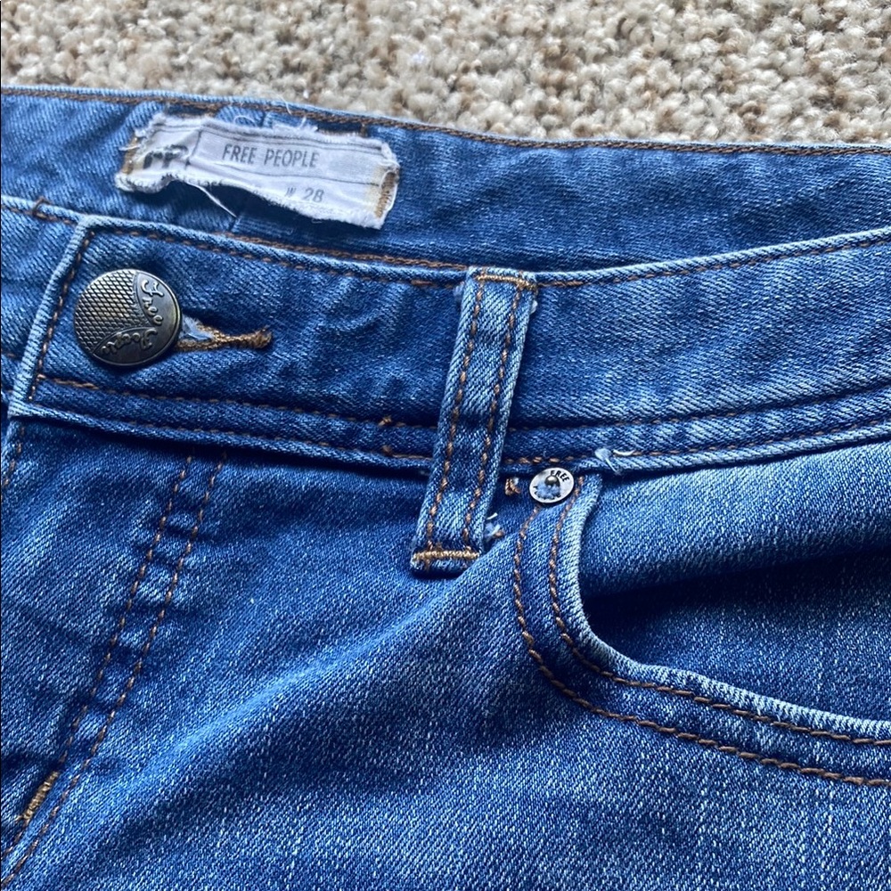 Free People Woman’s Skinny Ankle W28 61855-16515125 Distressed Ripped Jeans